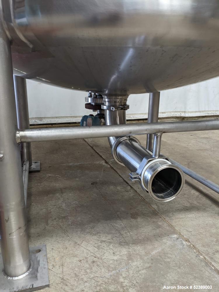 Stainless Steel 300 Gallon Agitated Tank