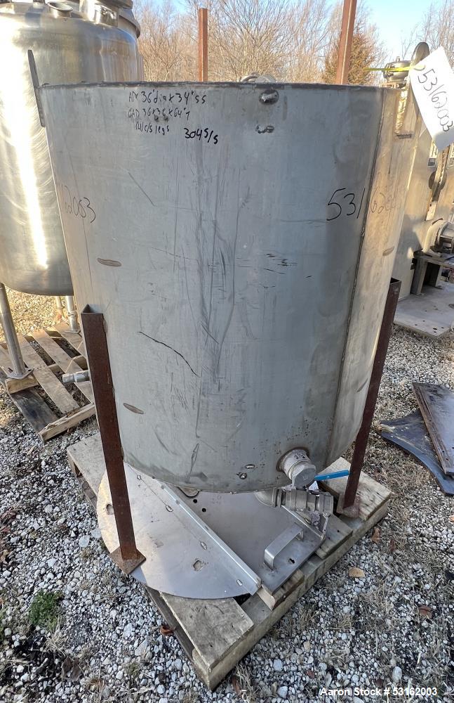 Used 150 Gallon Vertical Stainless Steel Tank | 304 SS | Baffled | Cone Bottom | 36" Dia | No Tag