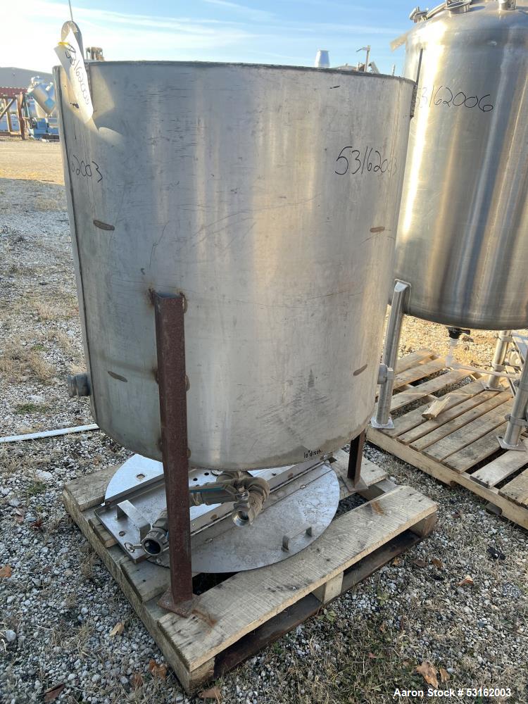 Used 150 Gallon Vertical Stainless Steel Tank | 304 SS | Baffled | Cone Bottom | 36" Dia | No Tag