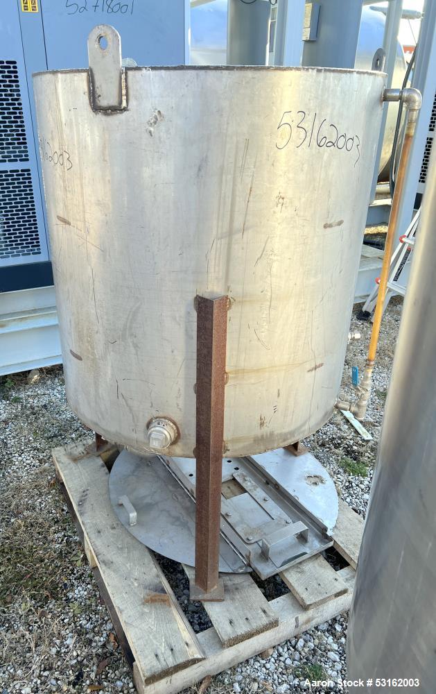 Used 150 Gallon Vertical Stainless Steel Tank | 304 SS | Baffled | Cone Bottom | 36" Dia | No Tag