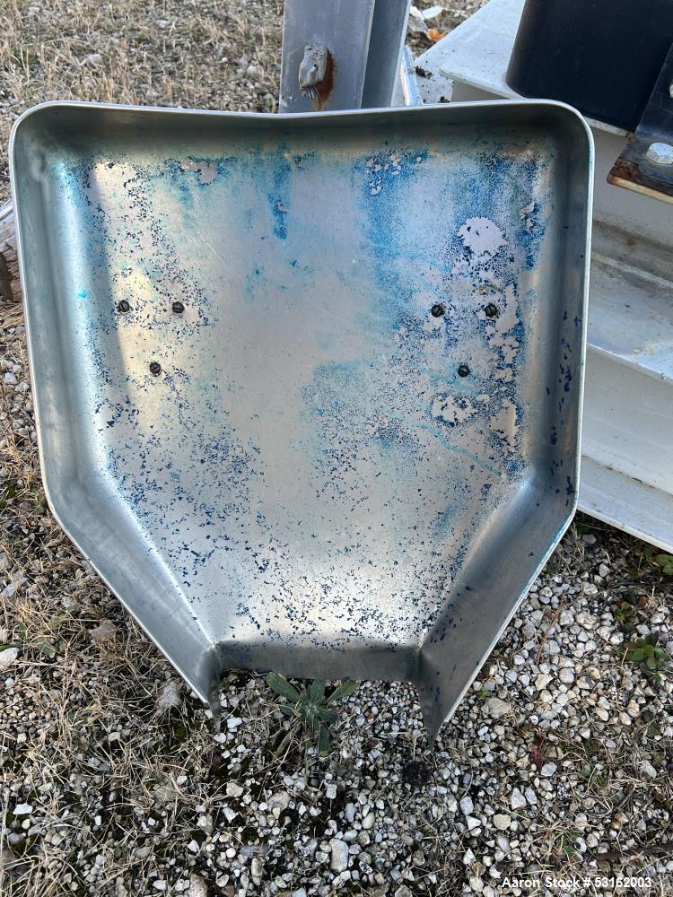Used 150 Gallon Vertical Stainless Steel Tank | 304 SS | Baffled | Cone Bottom | 36" Dia | No Tag