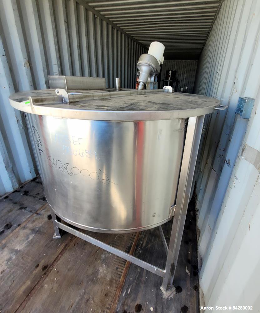 Used 200 Gallon Stainless Steel Vertical Mix Tank – Propeller Agitated, Leg Moun