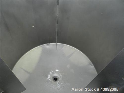 Used Val-Fab Tank, 150 Gallon, 316L Stainless Steel, Vertical. 36” Diameter x 31” straight side, flat bolt on top, dished bottom. Top entering Cheminner agitator with mechanical seal. Approximate 1” ...