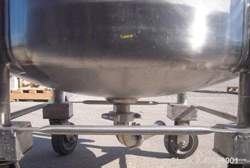 Used Walker Stainless Pressure Tank, 52.8 gallon (200 liter), 316L stainless steel, vertical. 30'' diameter x 18'' straight side, dished top and bottom. Polished Internal rated full vacuum and 35 psi...