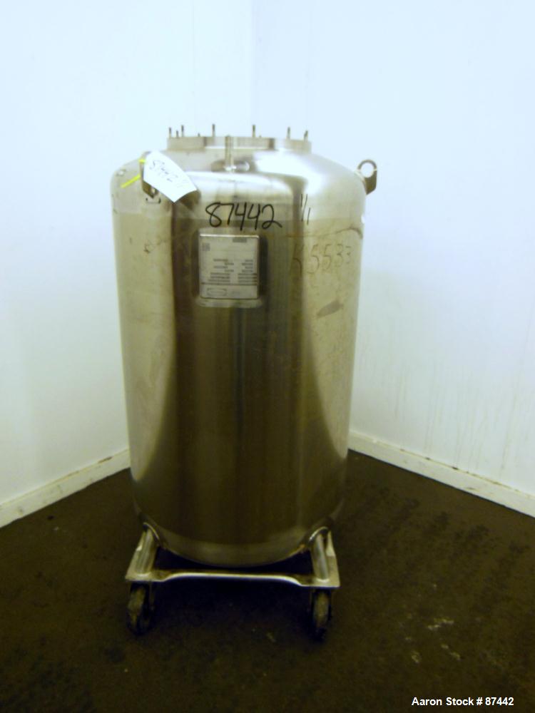 Used 400 Liter Stainless Steel Walker Stainless Pressure Tank