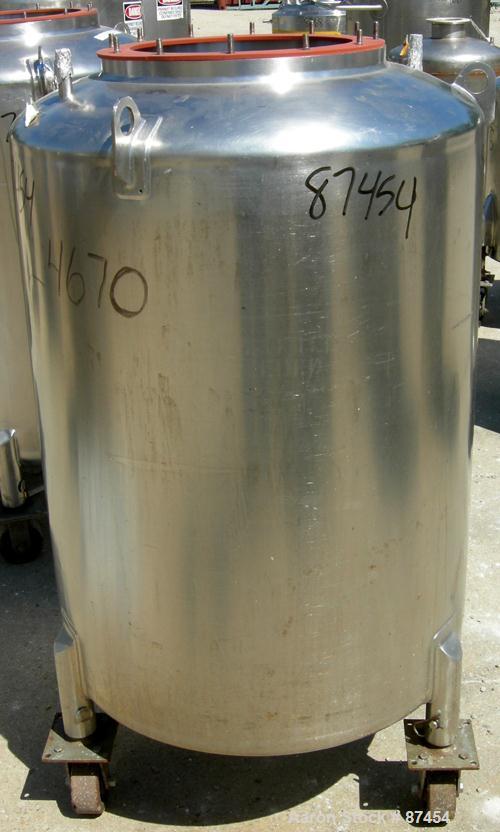 USED: Walker Stainless Pressure Tank, 120 gallon, 304 stainless steel, vertical. 30" diameter x 37" straight side, dish top and bottom. Internal rated 25 psi at 100 deg F. Openings: top (2) 5/8", 14"...