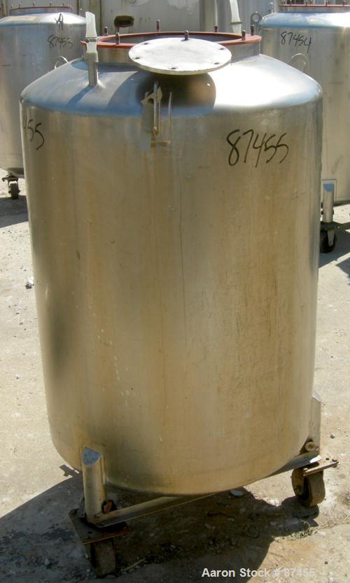 USED: Walker Stainless Pressure Tank, 120 gallon, 304 stainless steel, vertical. 30" diameter x 37" straight side, dish top and bottom. Internal rated 25 psi at 100 deg F. Openings: top (2) 5/8", 14"...