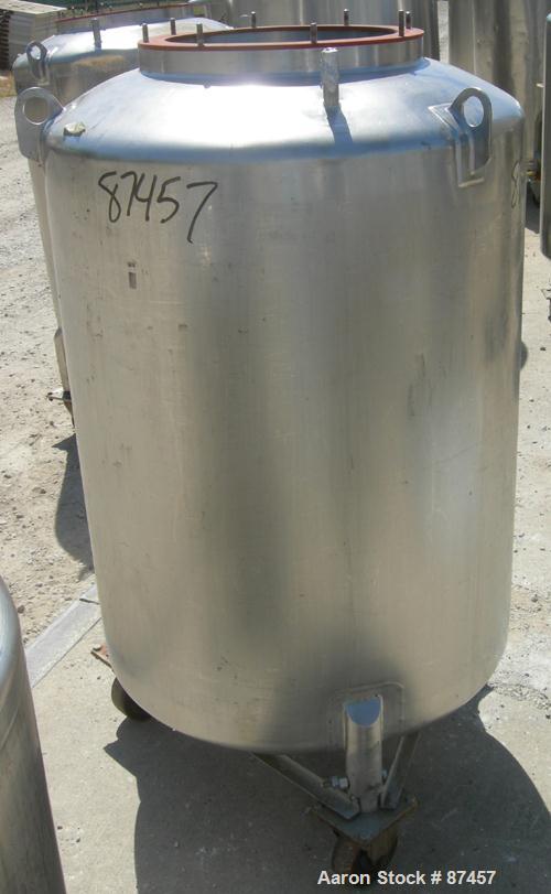 USED: Walker Stainless Pressure Tank, 120 gallon, 304 stainless steel, vertical. 30" diameter x 37" straight side, dish top and bottom. Internal rated 25 psi at 100 deg F. Openings: top (2) 5/8", 14"...