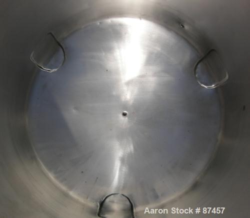 USED: Walker Stainless Pressure Tank, 120 gallon, 304 stainless steel, vertical. 30" diameter x 37" straight side, dish top and bottom. Internal rated 25 psi at 100 deg F. Openings: top (2) 5/8", 14"...