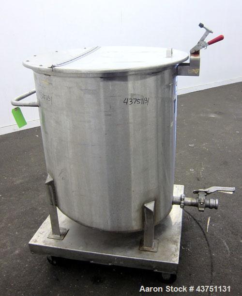 Used Water Cooling Corporation Tank, 100 Gallons, 304 Stainless Steel, Vertical. Approximately 31" diameter x 34" straight side.  Flat top with a bolt-on hinged cover, 6" sloped bottom.  2" Tri-clamp...