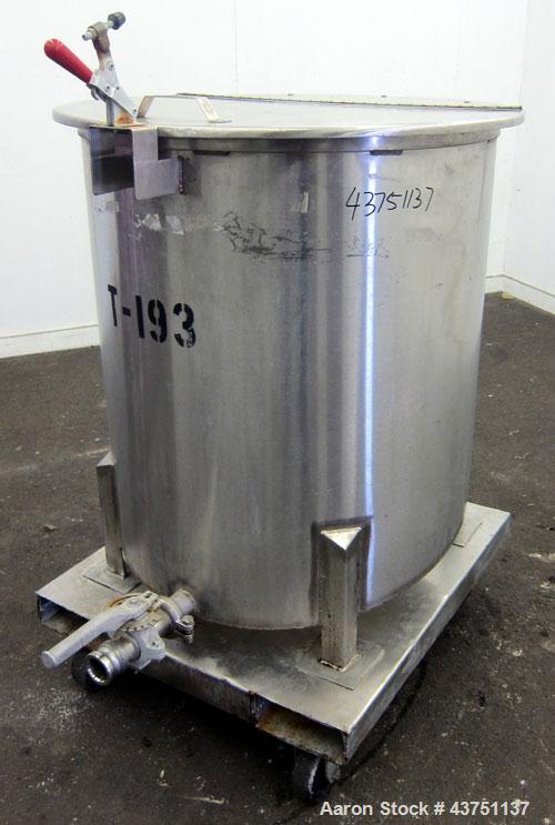 Used Water Cooling Corporation Tank, 100 Gallons, 304 Stainless Steel, Vertical. Approximately 31" diameter x 34" straight side.  Flat top with a bolt-on hinged cover, 6" sloped bottom.  2" Tri-clamp...