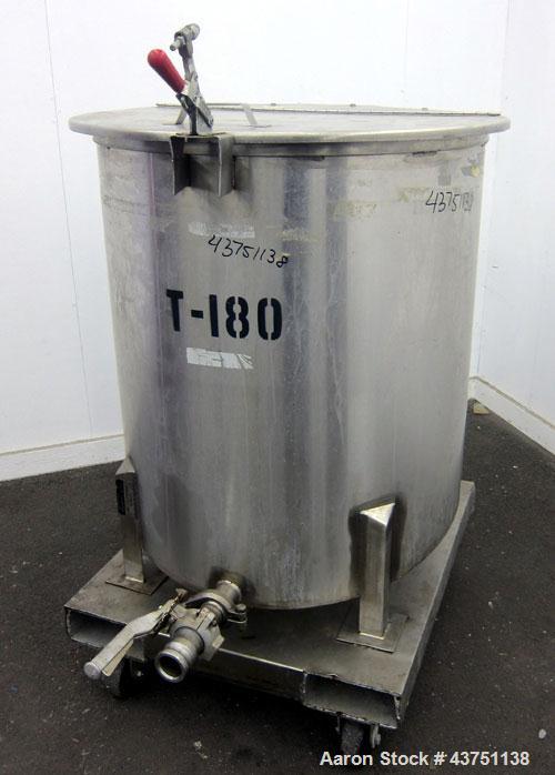 Used Water Cooling Corporation Tank, 100 Gallons, 304 Stainless Steel, Vertical. Approximately 31" diameter x 34" straight side.  Flat top with a bolt-on hinged cover, 6" sloped bottom.  2" Tri-clamp...