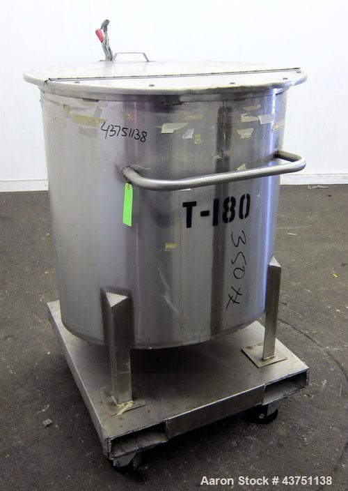 Used Water Cooling Corporation Tank, 100 Gallons, 304 Stainless Steel, Vertical. Approximately 31" diameter x 34" straight side.  Flat top with a bolt-on hinged cover, 6" sloped bottom.  2" Tri-clamp...