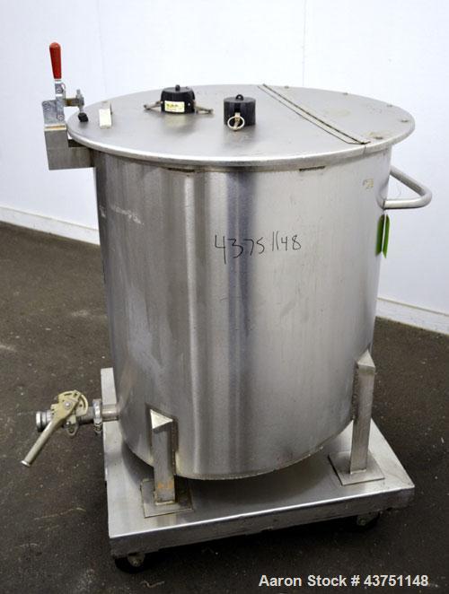 Used Water Cooling Corporation Tank, 100 Gallon, 304 Stainless Steel, Vertical. Approximately 31" diameter x 34" straight side.  Flat top with a bolt-on hinged cover, 6" sloped bottom.  2" Tri-clamp ...