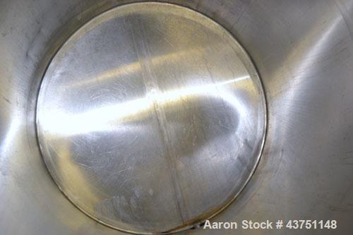 Used Water Cooling Corporation Tank, 100 Gallon, 304 Stainless Steel, Vertical. Approximately 31" diameter x 34" straight side.  Flat top with a bolt-on hinged cover, 6" sloped bottom.  2" Tri-clamp ...