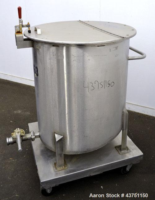 Used Water Cooling Corporation Tank, 100 Gallon, 304 Stainless Steel, Vertical. Approximately 31" diameter x 34" straight side.  Flat top with a bolt-on hinged cover, 6" sloped bottom.  2" Tri-clamp ...