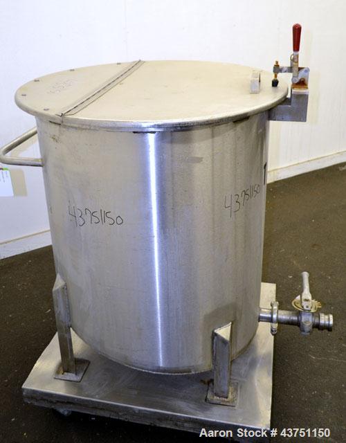 Used Water Cooling Corporation Tank, 100 Gallon, 304 Stainless Steel, Vertical. Approximately 31" diameter x 34" straight side.  Flat top with a bolt-on hinged cover, 6" sloped bottom.  2" Tri-clamp ...