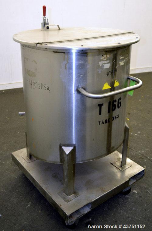 Used Water Cooling Corporation Tank, 100 Gallon, 304 Stainless Steel, Vertical. Approximately 31" diameter x 34" straight side.  Flat top with a bolt-on hinged cover, 6" sloped bottom.  2" Tri-clamp ...