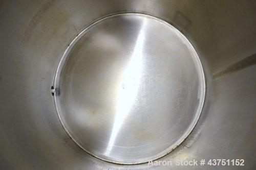 Used Water Cooling Corporation Tank, 100 Gallon, 304 Stainless Steel, Vertical. Approximately 31" diameter x 34" straight side.  Flat top with a bolt-on hinged cover, 6" sloped bottom.  2" Tri-clamp ...