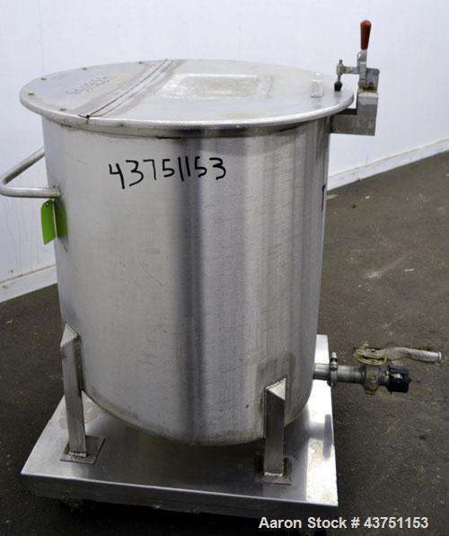 Used Water Cooling Corporation Tank, 100 Gallon, 304 Stainless Steel, Vertical. Approximately 31" diameter x 34" straight side.  Flat top with a bolt-on hinged cover, 6" sloped bottom.  2" Tri-clamp ...