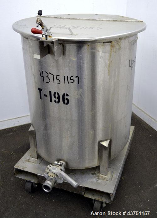 Used Water Cooling Corporation Tank, 100 Gallon, 304 Stainless Steel, Vertical. Approximately 31" diameter x 34" straight side.  Flat top with a bolt on hinged cover, 6" sloped bottom.  2" Tri-clamp ...