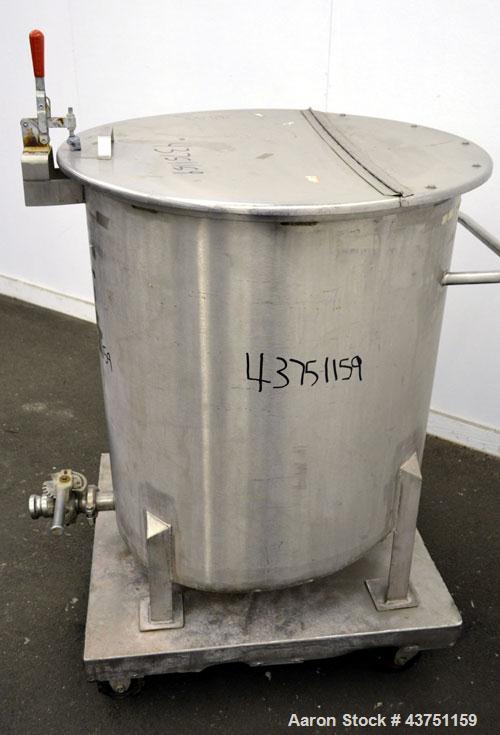 Used Water Cooling Corporation Tank, 100 Gallon, 304 Stainless Steel, Vertical. Approximately 31" diameter x 34" straight side.  Flat top with a bolt-on hinged cover, 6" sloped bottom.  2" Tri-clamp ...
