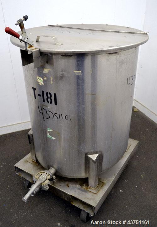 Used Water Cooling Corporation Tank, 100 Gallon, 304 Stainless Steel, Vertical. Approximately 31" diameter x 34" straight side.  Flat top with a bolt-on hinged cover, 6" sloped bottom.  2" Tri-clamp ...