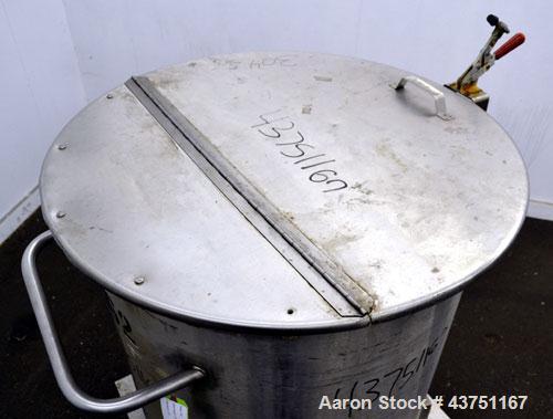 Used Water Cooling Corporation Tank, 100 Gallon, 304 Stainless Steel, Vertical. Approximately 31" diameter x 34" straight side.  Flat top with a bolt-on hinged cover, 6" sloped bottom.  2" Tri-clamp ...