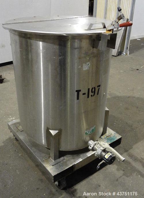 Used Water Cooling Corporation Tank, 100 Gallon, 304 Stainless Steel, Vertical. Approximately 31" diameter x 34" straight side.  Flat top with a bolt-on hinged cover, 6" sloped bottom.  2" Tri-clamp ...