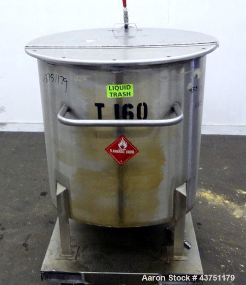 Used Water Cooling Corporation Tank, 100 Gallon, 304 Stainless Steel, Vertical. Approximately 31" diameter x 34" straight side.  Flat top with a bolt-on hinged cover, 6" sloped bottom.  2" Tri-clamp ...