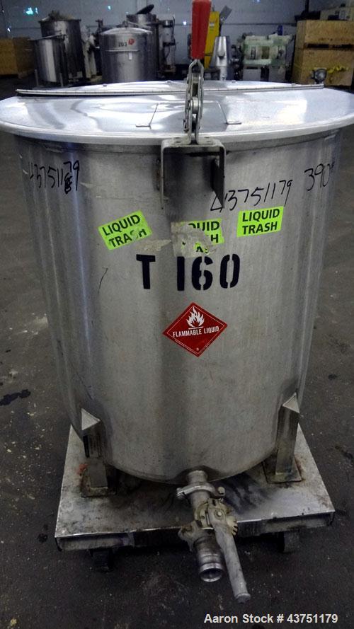 Used Water Cooling Corporation Tank, 100 Gallon, 304 Stainless Steel, Vertical. Approximately 31" diameter x 34" straight side.  Flat top with a bolt-on hinged cover, 6" sloped bottom.  2" Tri-clamp ...