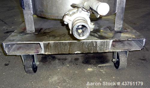 Used Water Cooling Corporation Tank, 100 Gallon, 304 Stainless Steel, Vertical. Approximately 31" diameter x 34" straight side.  Flat top with a bolt-on hinged cover, 6" sloped bottom.  2" Tri-clamp ...