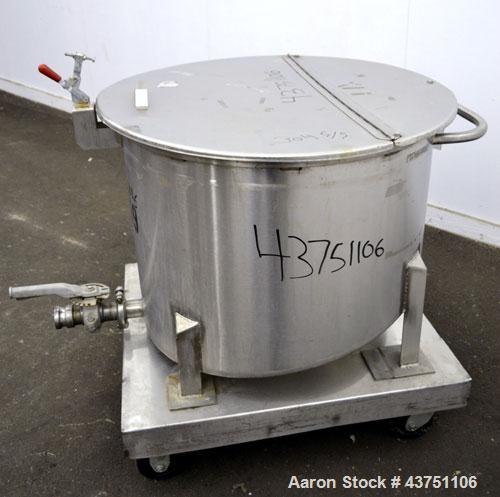 Used Water Cooling Corporation Tank, 60 Gallon, 304 Stainless Steel, Vertical. Approximately 30-1/2" diameter x 21" straight side.  Flat top with a bolt-on hinged cover, 6" sloped bottom.  2" Tri-cla...