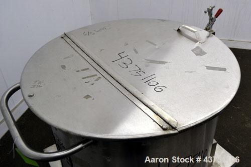 Used- Water Cooling Corporation Tank, 60 Gallon, 304 Stainless Steel, Vertical. Approximately 30-1/2" diameter x 21" straigh...