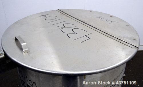 Used Water Cooling Corporation Tank, 60 Gallon, 304 Stainless Steel, Vertical. Approximately 30-1/2" diameter x 21" straight side. Flat top with a bolt-on hinged cover, 6" sloped bottom.  2" Tri-clam...