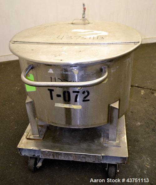 Used Water Cooling Corporation Tank, 60 Gallons, 304 Stainless Steel, Vertical. Approximately 30-1/2" diameter x 21" straight side.  Flat top with a bolt-on hinged cover, 6" sloped bottom.  2" Tri-cl...