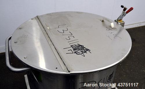 Used Water Cooling Corporation Tank, 60 Gallons, 304 Stainless Steel, Vertical. Approximately 30-1/2" diameter x 21" straight side.  Flat top with a bolt-on hinged cover, 6" sloped bottom.  2" Tri-cl...