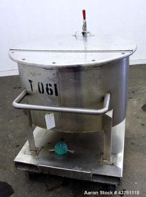Used Water Cooling Corporation Tank, 60 Gallons, 304 Stainless Steel, Vertical. Approximately 30-1/2" diameter x 21" straight side.  Flat top with a bolt-on hinged cover, 6" sloped bottom.  2" Tri-cl...