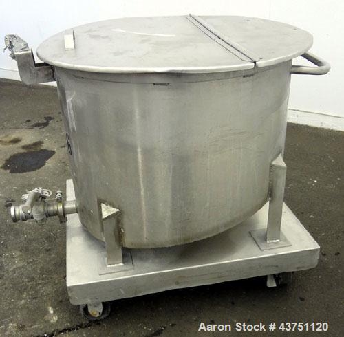 Used Water Cooling Corporation Tank, 60 Gallons, 304 Stainless Steel, Vertical. Approximately 30-1/2" diameter x 21" straight side.  Flat top with a bolt-on hinged cover, 6" sloped bottom.  2" Tri-cl...