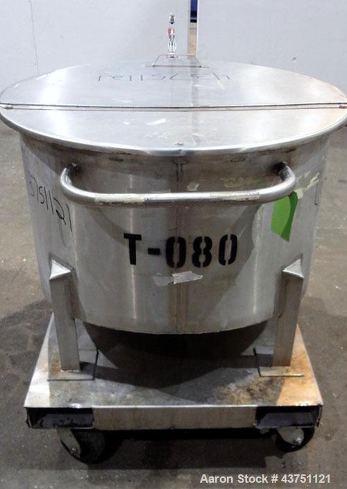 Used Water Cooling Corporation Tank, 60 Gallons, 304 Stainless Steel, Vertical. Approximately 30-1/2" diameter x 21" straight side.  Flat top with a bolt-on hinged cover, 6" sloped bottom.  2" Tri-cl...