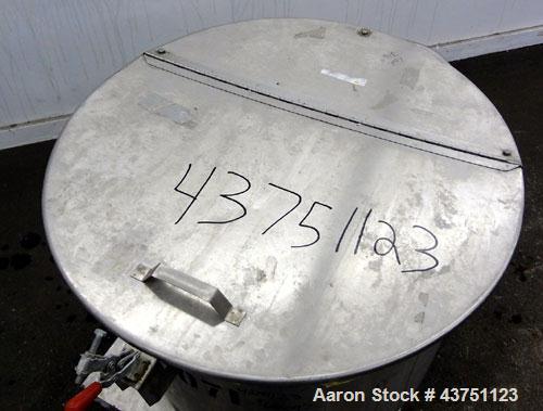 Used Water Cooling Corporation Tank, 60 Gallons, 304 Stainless Steel, Vertical. Approximately 30-1/2" diameter x 21" straight side.  Flat top with a bolt-on hinged cover, 6" sloped bottom.  2" Tri-cl...