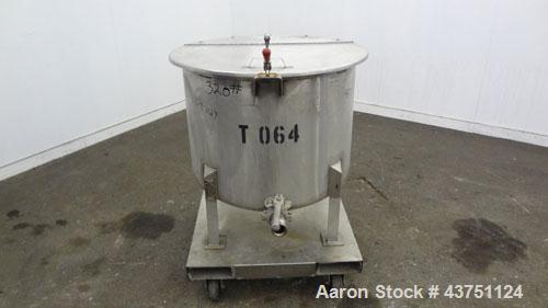 Used Water Cooling Corporation Tank, 60 Gallons, 304 Stainless Steel, Vertical. Approximately 30-1/2" diameter x 21" straight side.  Flat top with a bolt-on hinged cover, 6" sloped bottom.  2" Tri-cl...