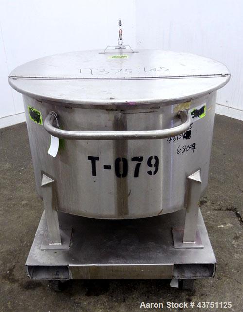 Used Water Cooling Corporation Tank, 60 Gallons, 304 Stainless Steel, Vertical. Approximately 30-1/2" diameter x 21" straight side.  Flat top with a bolt-on hinged cover, 6" sloped bottom.  2" Tri-cl...