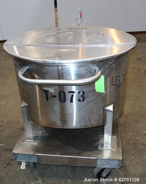 Used Water Cooling Corporation Tank, 60 Gallons, 304 Stainless Steel, Vertical. Approximately 30-1/2" diameter x 21" straight side.Flat top with a bolt-on hinged cover, 6" sloped bottom.2" Tri-clamp ...