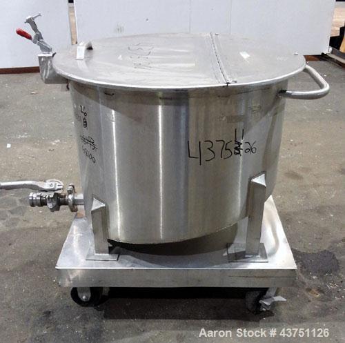 Used Water Cooling Corporation Tank, 60 Gallons, 304 Stainless Steel, Vertical. Approximately 30-1/2" diameter x 21" straight side.Flat top with a bolt-on hinged cover, 6" sloped bottom.2" Tri-clamp ...