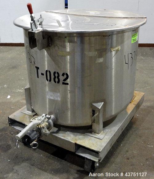 Used Water Cooling Corporation Tank, 60 Gallons, 304 Stainless Steel, Vertical. Approximately 30-1/2" diameter x 21" straight side.  Flat top with a bolt-on hinged cover, 6" sloped bottom.  2" Tri-cl...