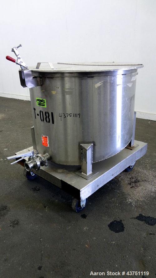 Used Water Cooling Corporation Tank, 60 Gallons, 304 Stainless Steel, Vertical. Approximately 30-1/2" diameter x 21" straight side.  Flat top with a bolt-on hinged cover, 6" sloped bottom.  2" Tri-cl...