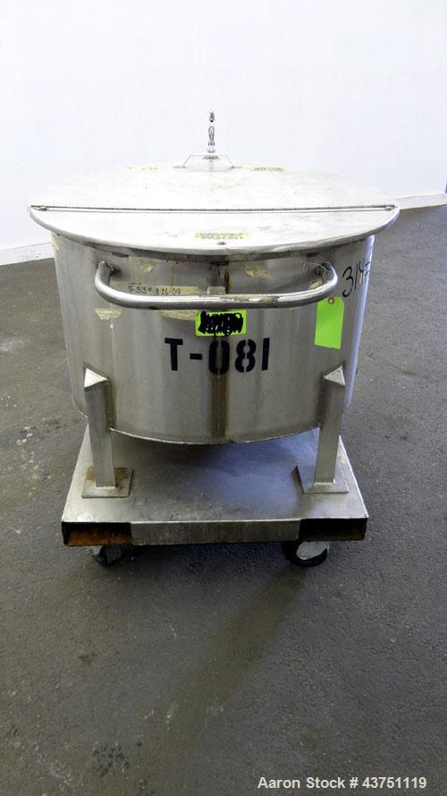 Used Water Cooling Corporation Tank, 60 Gallons, 304 Stainless Steel, Vertical. Approximately 30-1/2" diameter x 21" straight side.  Flat top with a bolt-on hinged cover, 6" sloped bottom.  2" Tri-cl...
