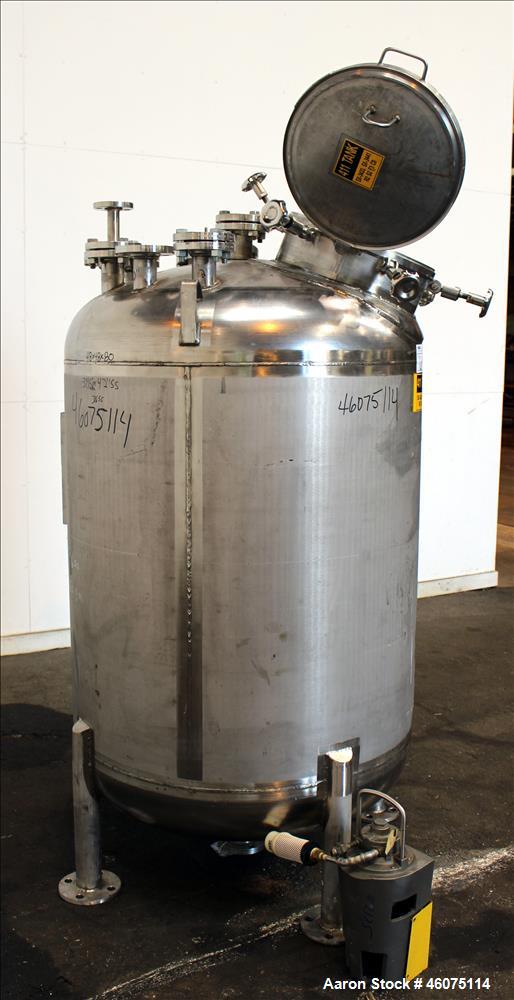Used Watson Metal Masters Pressure Tank, 250 Gallon, 316L Stainless Steel, Vertical. 39-1/4" Diameter x 42" straight side, dished top & bottom. Internal rated 80 psi at -20 to 300 degrees F. Off cent...