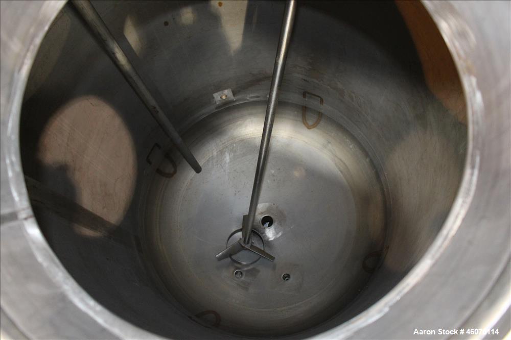 Used Watson Metal Masters Pressure Tank, 250 Gallon, 316L Stainless Steel, Vertical. 39-1/4" Diameter x 42" straight side, dished top & bottom. Internal rated 80 psi at -20 to 300 degrees F. Off cent...
